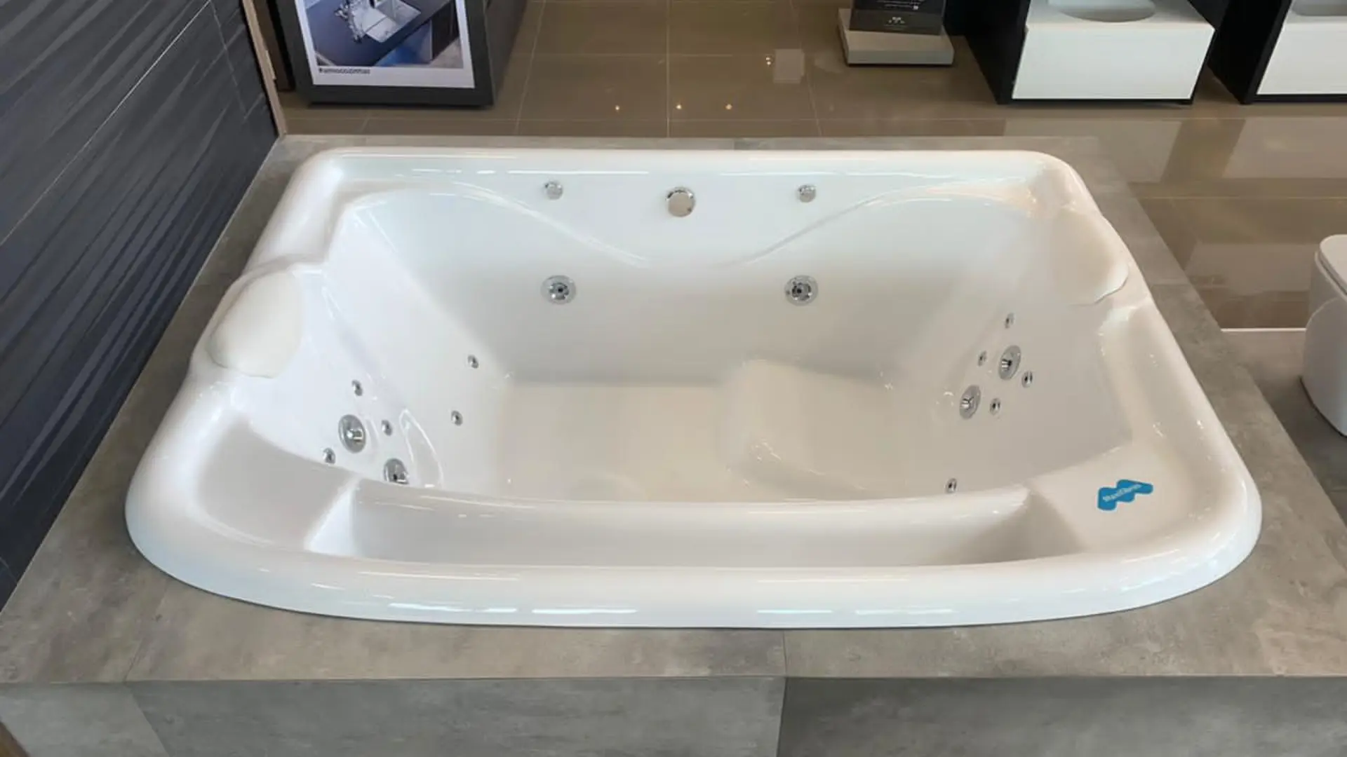 Banheira de hidromassagem Vista Dupla da Maxifibras, para 2 pessoas