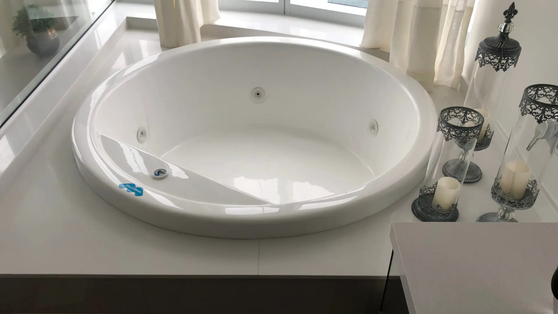 Banheira de hidromassagem Esphera da Maxifibras, para 2 pessoas